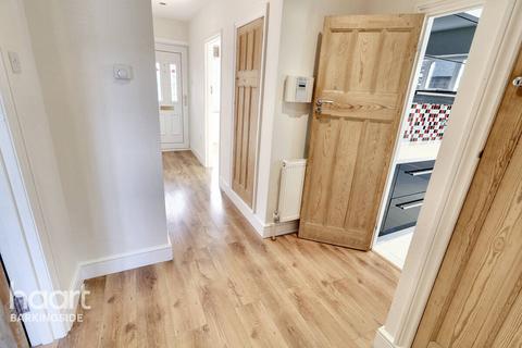13 Wedmore Avenue, Ilford, IG5 0XF