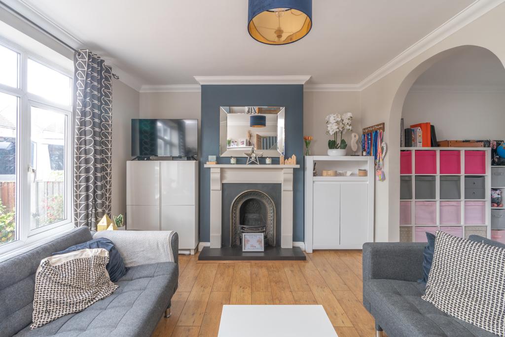 Living room .jpg