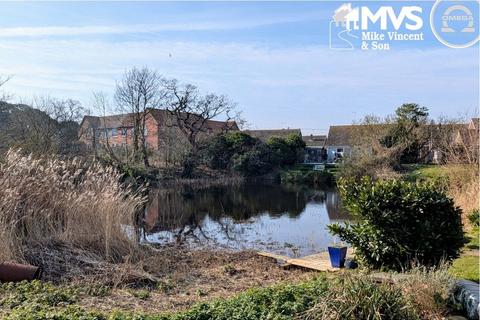 2 bedroom semi-detached house for sale, Viking Way, Holland-on-Sea