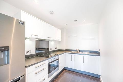 1 bedroom flat to rent, Theodor Court, Colindale, London, NW9