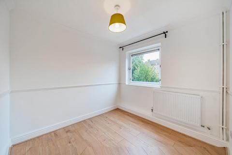 5 Carrick Mews, London, SE8 3HY
