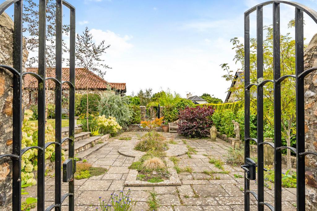 Farway, Devon 4 bed detached house for sale £850,000