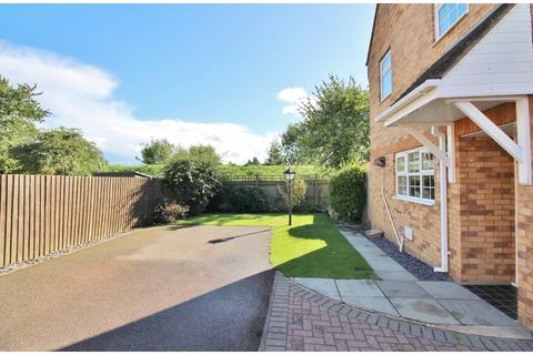 3 bedroom detached house for sale, Mallard Close, Lincolnshire PE11