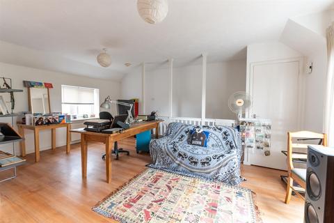 126b Bath Road, Bitton, Bristol, BS30 6HS
