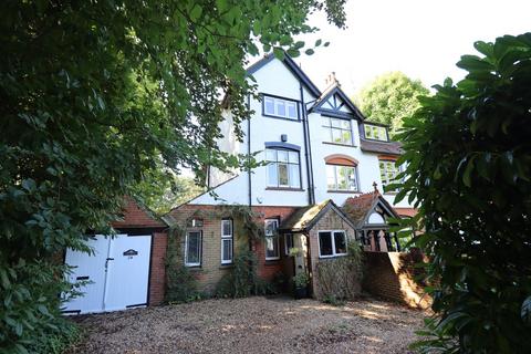 4 bedroom semi-detached house for sale, Heatherdale Road, Camberley GU15