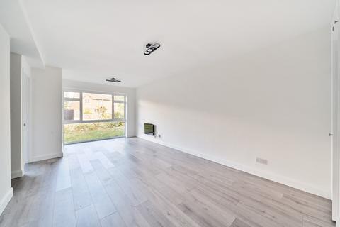 1 bedroom flat for sale, Kilmiston House, Manygate Lane, Shepperton, TW17