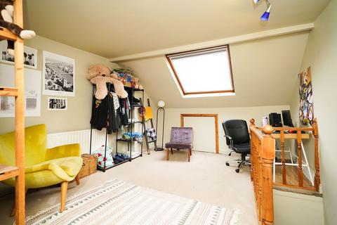 14 Brookfield Road, Sheffield, S7 1DW