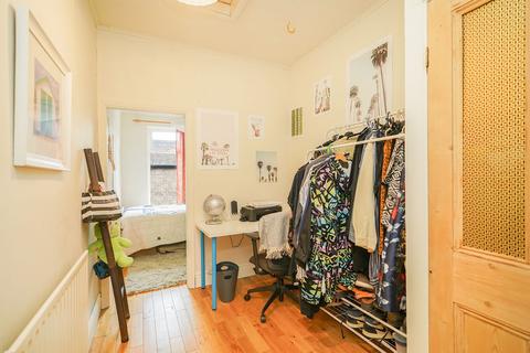 14 Brookfield Road, Sheffield, S7 1DW