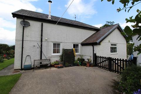 4 bedroom cottage for sale, Maenan