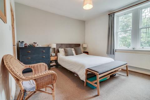 2 bedroom terraced house for sale, Woodbine Terrace, Horsforth, Leeds, West Yorkshire, LS18