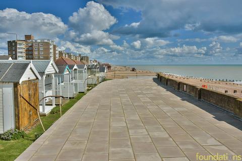 Chalet for sale, South Cliff, Bexhill-on-Sea, TN39