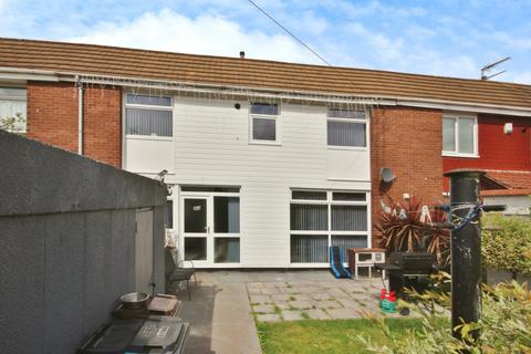 3 bedroom terraced house for sale, Dulverton Close, Bransholme, Hull, HU7 4EH