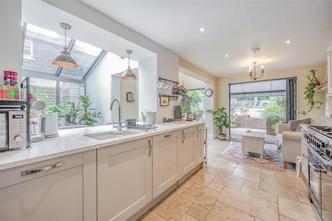 5 bedroom semi-detached house for sale, The Crescent, Belmont