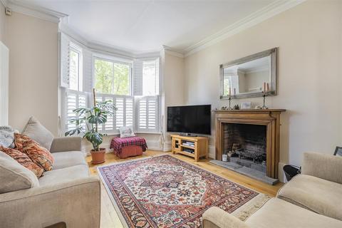 23 The Crescent, Belmont, Sutton, SM2 6BP