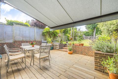 23 The Crescent, Belmont, Sutton, SM2 6BP