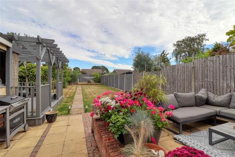 44 Douglas Road, Clacton-on-sea, CO15 3JT
