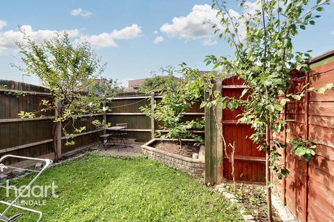 3 bedroom end of terrace house for sale, Colin Gardens, NW9