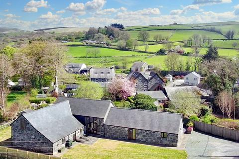 5 bedroom detached house for sale, Ysgubor Glandwr, Llanuwchllyn, Bala