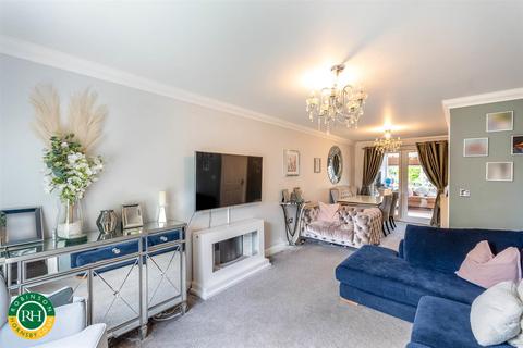 4 bedroom detached house for sale, Scotsmans Drive, Scawthorpe, Doncaster