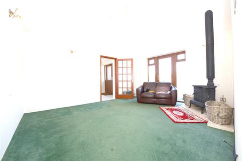 2 bedroom bungalow to rent, Headcorn Road, Ulcombe, ME17