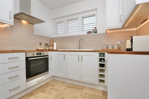 15 River View Road, Harkstead, Ipswich, IP9 1BL