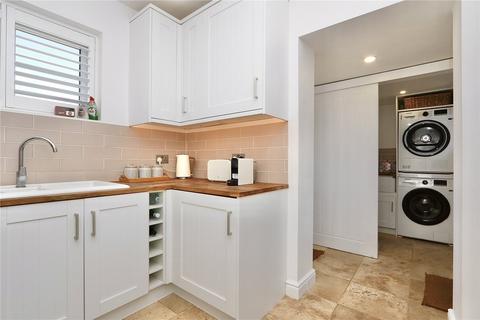 15 River View Road, Harkstead, Ipswich, IP9 1BL