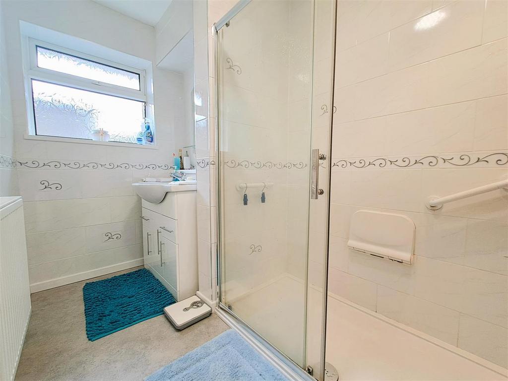 Re Fitted Shower Room