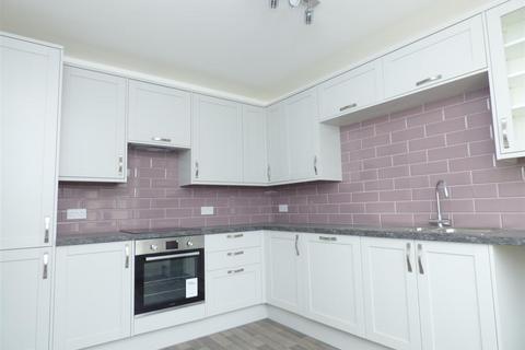 2 bedroom flat to rent, Trinity Gardens, Folkestone, CT20