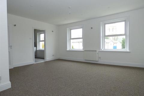 2 bedroom flat to rent, Trinity Gardens, Folkestone, CT20