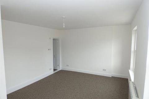 2 bedroom flat to rent, Trinity Gardens, Folkestone, CT20