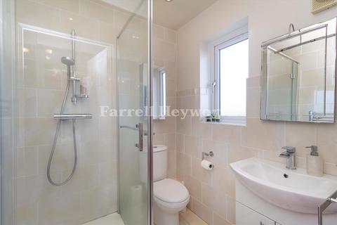 2 Chew Gardens, Poulton-le-fylde, FY6 7FW
