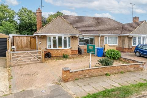 2 bedroom semi-detached bungalow for sale, Sherwood Drive, Kettering NN15