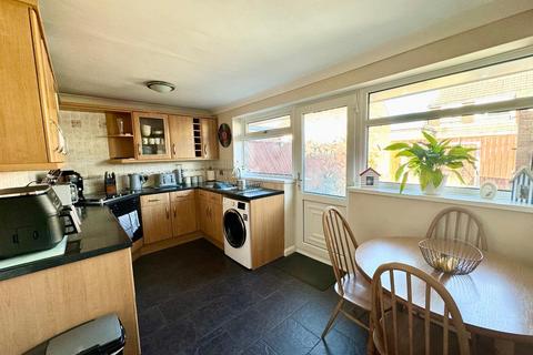 3 bedroom semi-detached house for sale, Skiddaw Close, Eaglescliffe