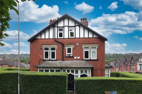 2 bedroom flat for sale, Morris Lane, Kirkstall, Leeds, West Yorkshire, LS5