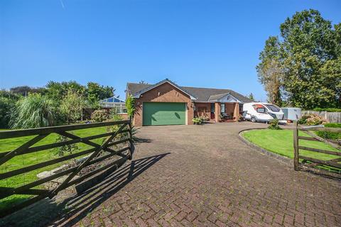 4 bedroom detached bungalow for sale, Drummersdale Lane, Ormskirk L40