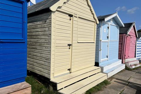 Chalet for sale, Walton on the Naze CO14