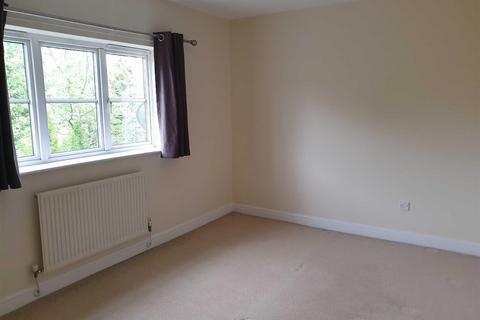 2 bedroom house to rent, Tiverton Drive, Wilmslow, Cheshire