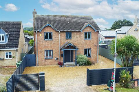 4 bedroom house for sale, Earith Road, Colne