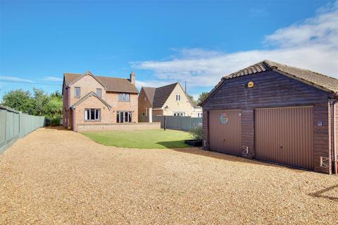 4 bedroom house for sale, Earith Road, Colne