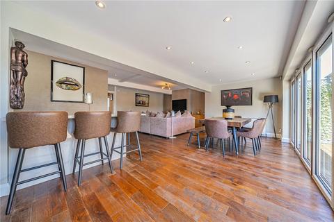 35 Oxhawth Crescent, Bromley, BR2 8BJ