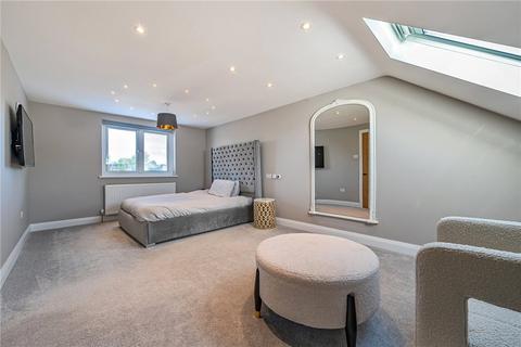 35 Oxhawth Crescent, Bromley, BR2 8BJ