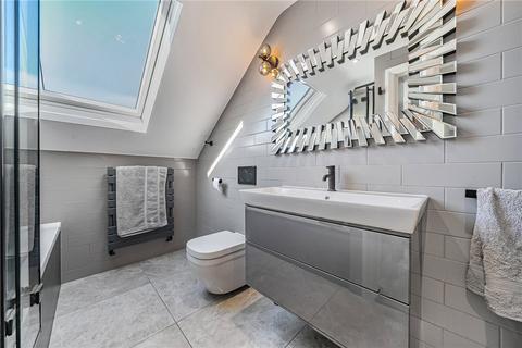 35 Oxhawth Crescent, Bromley, BR2 8BJ