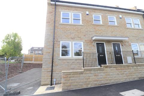 3 bedroom house to rent, Fartown, Pudsey, West Yorkshire, UK, LS28