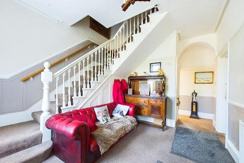 5 bedroom terraced house for sale, Kirkgate, Shipley, BD18 3EL