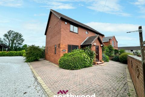 3 bedroom detached house for sale, Main Street, Doncaster DN7