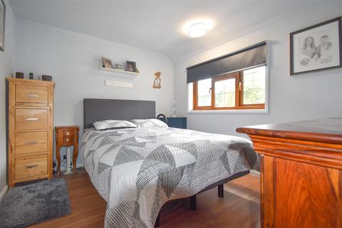 2 Ainger Close, Aldershot, GU12 4SS