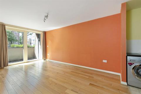 1 bedroom flat for sale, Viridian Apartments, 75 Battersea Park Road, London, SW8