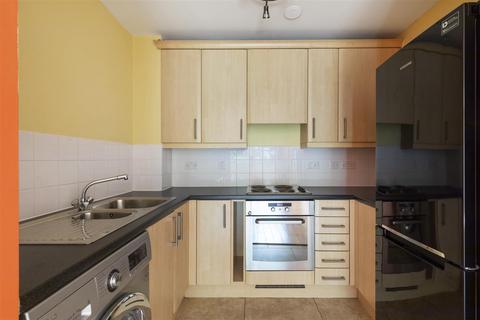 1 bedroom flat for sale, Viridian Apartments, 75 Battersea Park Road, London, SW8