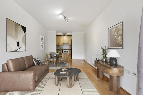 1 bedroom flat for sale, Viridian Apartments, 75 Battersea Park Road, London, SW8