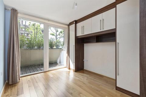 1 bedroom flat for sale, Viridian Apartments, 75 Battersea Park Road, London, SW8